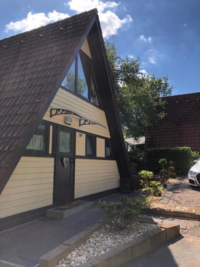 Natur Pur - Waldurlaub Im Tiny House Ronshausen Exterior foto